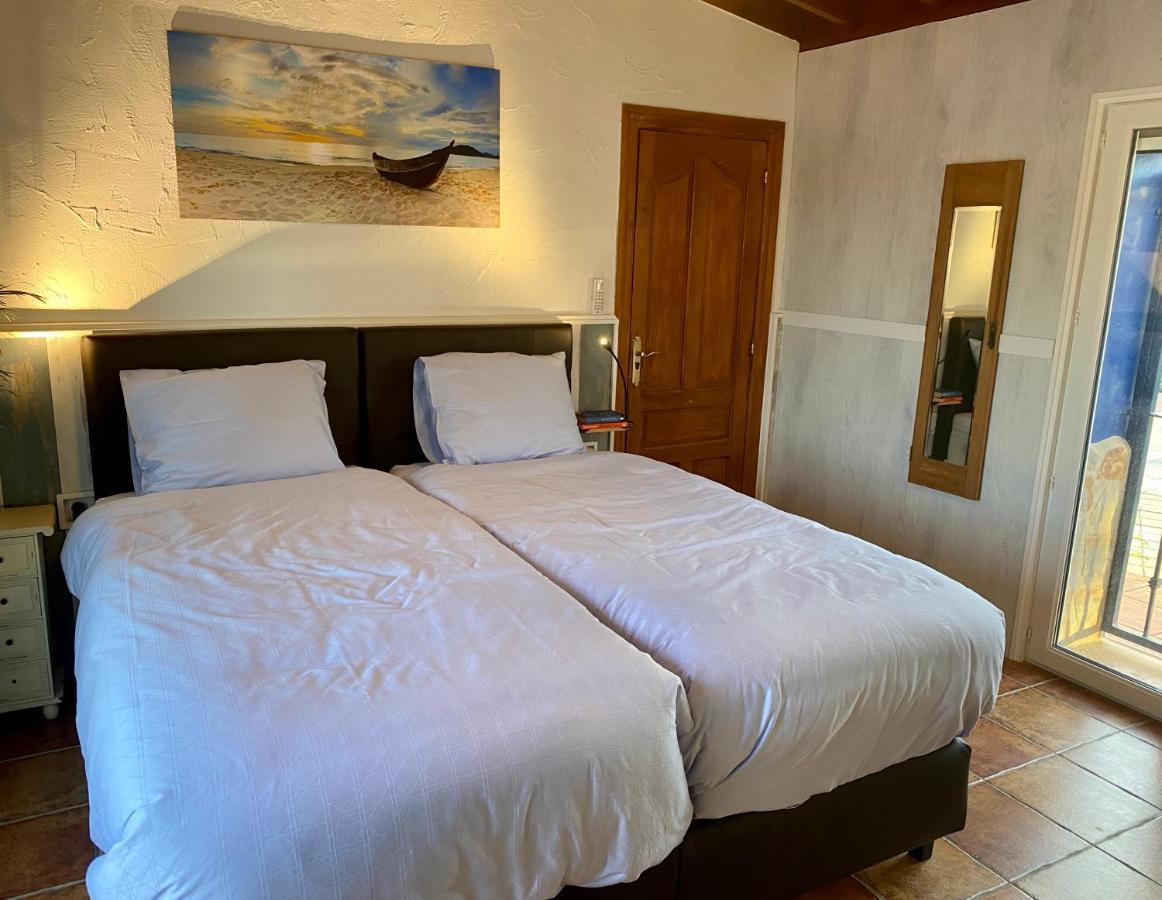 B&B Casa Azul เกรวีเญ็นเต ภายนอก รูปภาพ